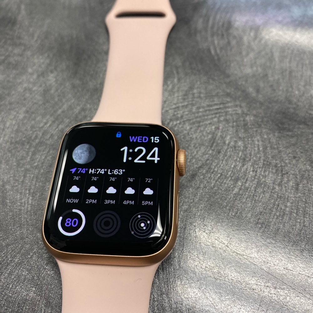 apple essentialsđź’–đź’– - Picture 2 of 5